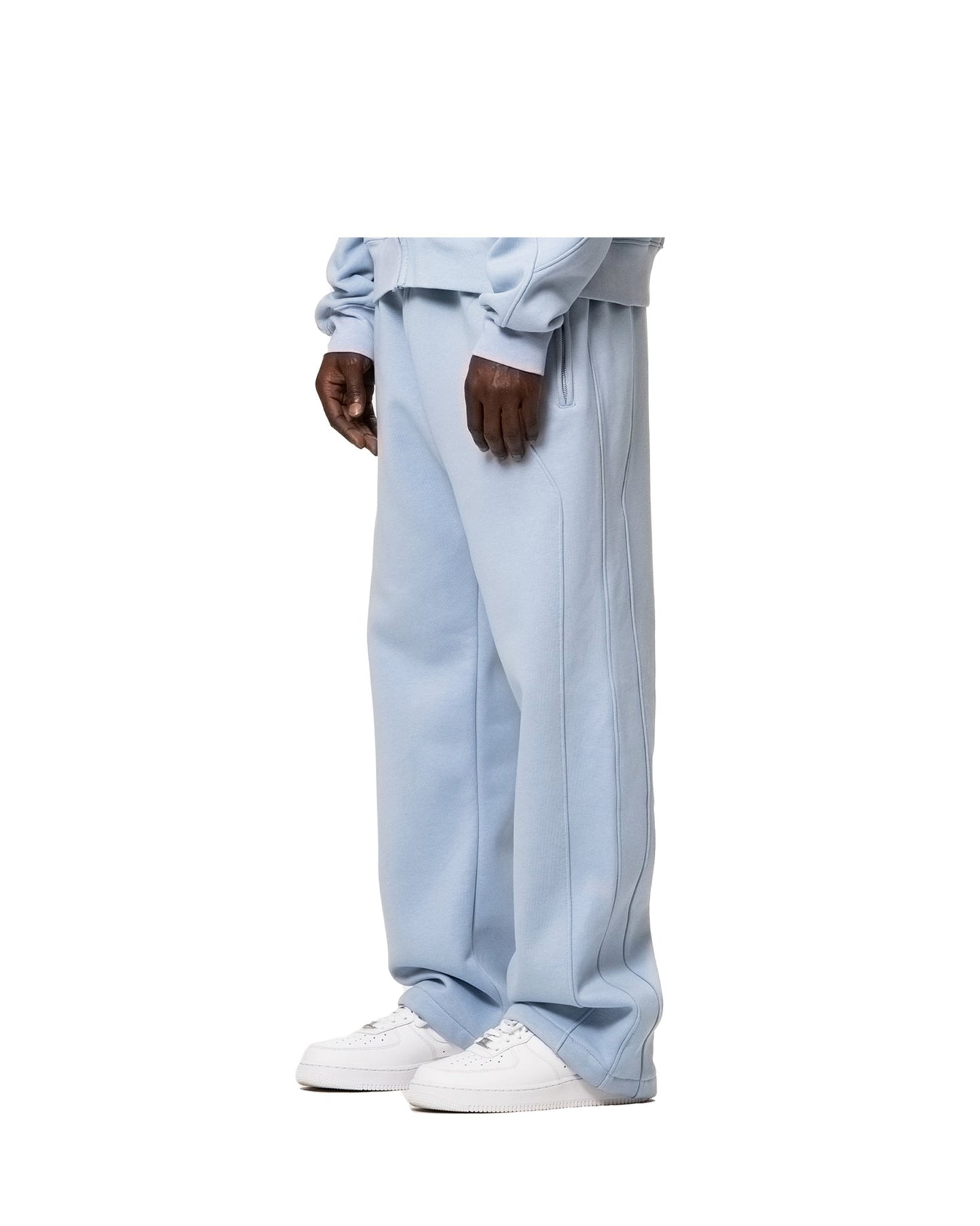 "EVERYDAY TRACKPANTS" LIGHT BLUE - theonesclo