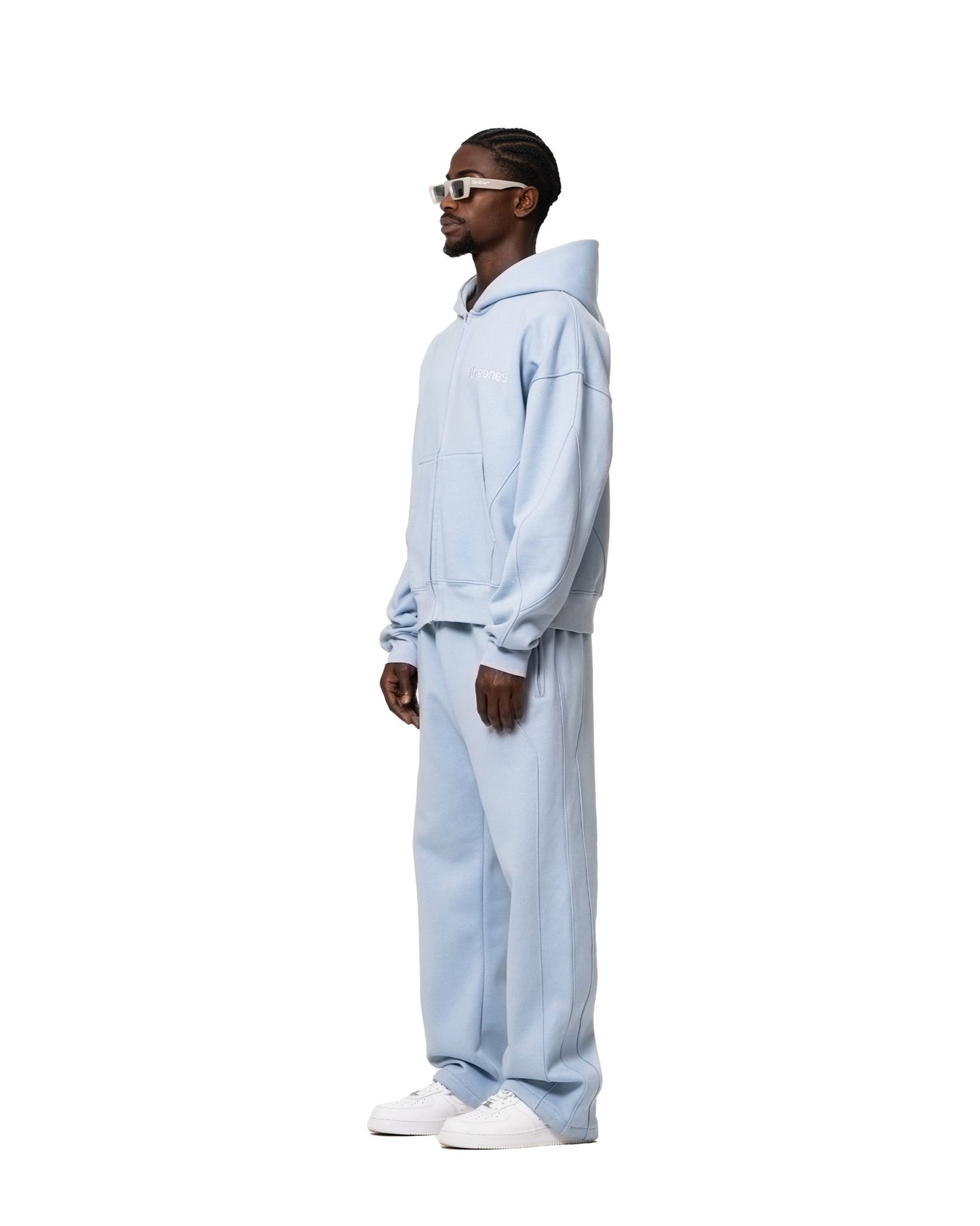 "EVERYDAY TRACKPANTS" LIGHT BLUE - theonesclo